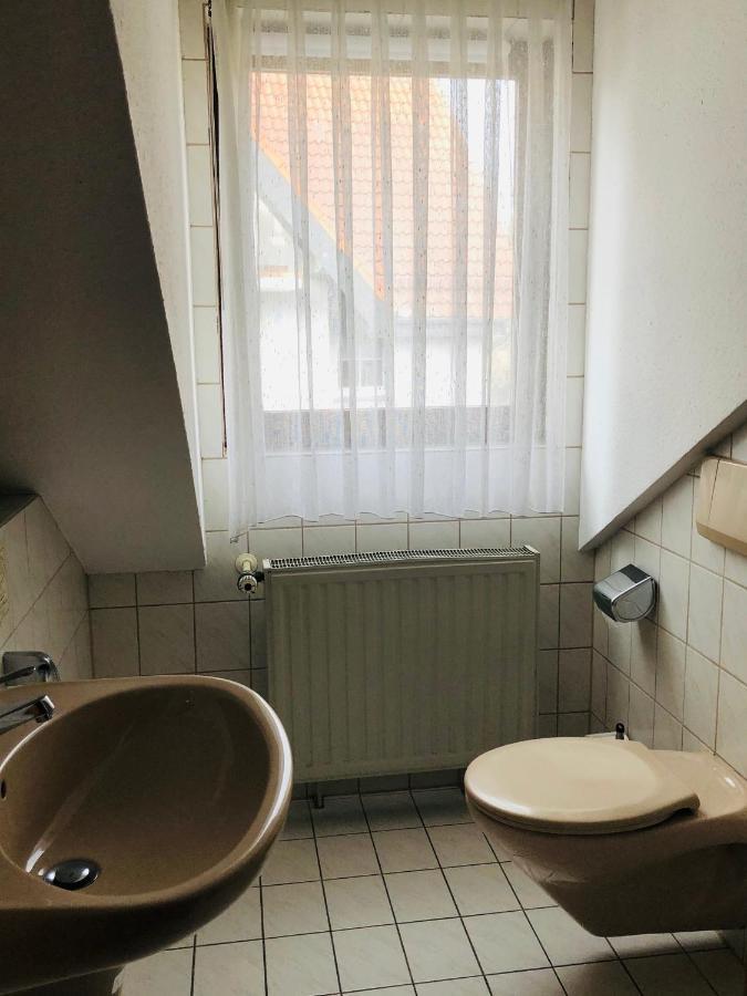 Landgasthof "Zum Schwarzen Ross" Eichenzell Exteriör bild