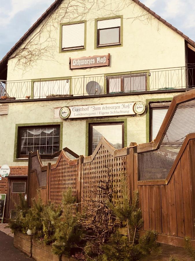 Landgasthof "Zum Schwarzen Ross" Eichenzell Exteriör bild